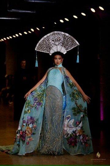 Blue floral cape from LA Fashion Week / Art Hearts Fashion
