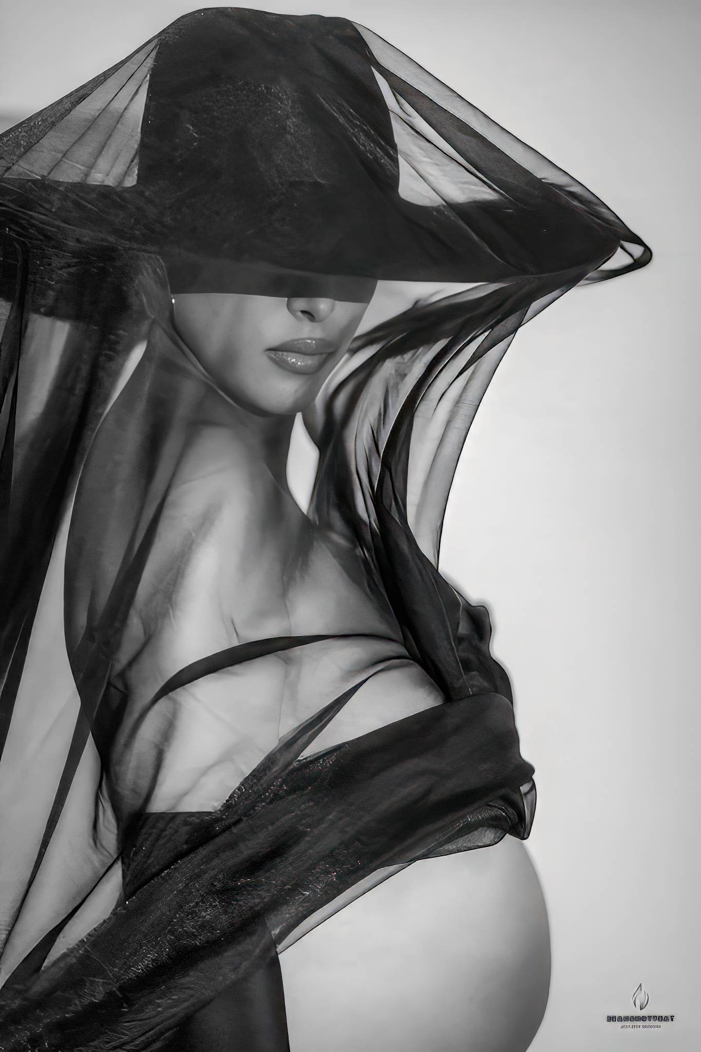 Black-and-white maternity portrait of Brittany McQueen by SeanShotThat
